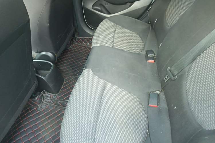 Used Hyundai Verna (older generation) 2017 1.4L Manual Huancai Edition China V Standard Left Rear Seat