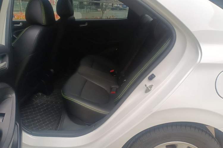 Used Hyundai Verna (older generation) 2017 1.4L Automatic YueXiang Edition China V-standard Left Rear Seat