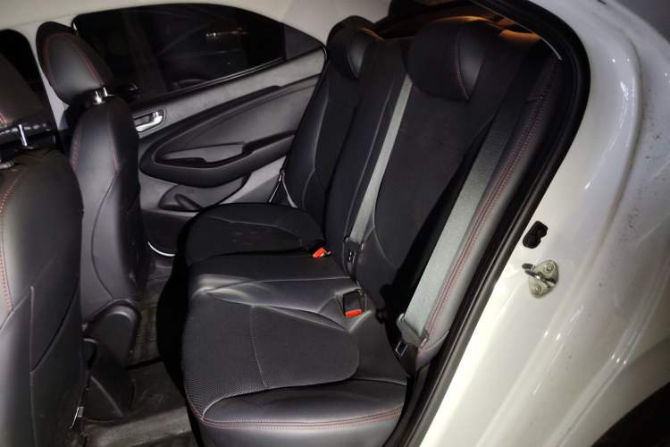 Used Hyundai Verna (older generation) 2017 1.4L Manual Refreshed Version China V Standard Left Rear Seat