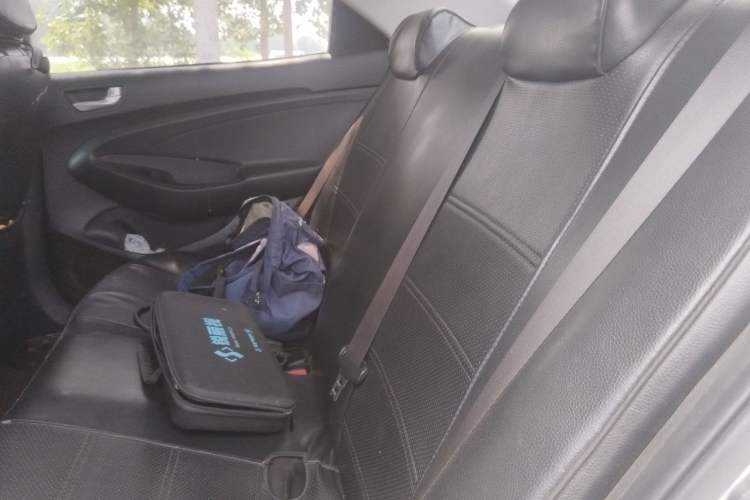 Used Hyundai Verna (older generation) 2017 1.4L Manual Huancai Edition China V Standard Left Rear Seat