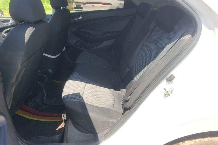 Used Hyundai Verna (older generation) 2017 1.4L Manual Refreshed Version China V Standard Left Rear Seat