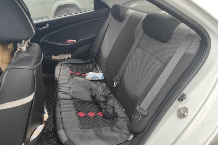 Used Hyundai Verna (older generation) 2017 1.4L Manual Huancai Edition China V Standard Left Rear Seat