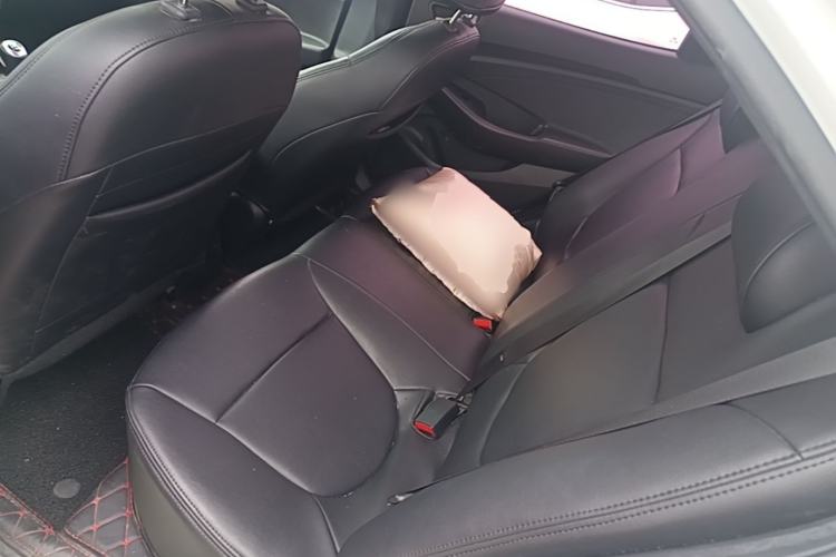 Used Hyundai Verna (older generation) 2017 1.4L Manual Huancai Edition China V Standard Left Rear Seat