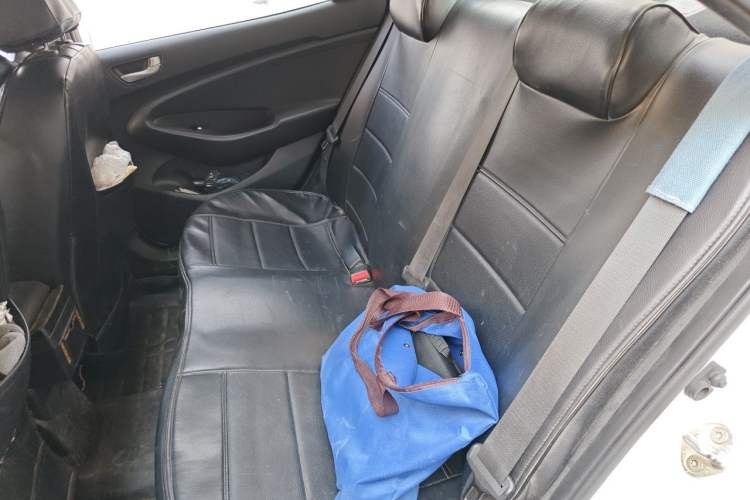 Used Hyundai Verna (older generation) 2017 1.4L Manual Huancai Connected Version China VI Left Rear Seat