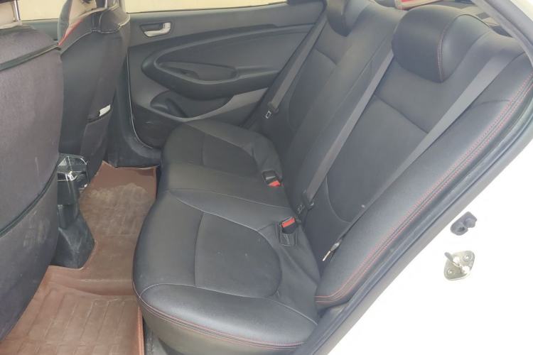 Used Hyundai Verna (older generation) 2017 1.4L Manual Refreshed Version China V Standard Left Rear Seat
