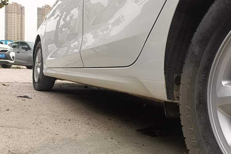 Used Hyundai Verna (older generation) 2017 1.4L Manual Huancai Edition China V Standard Left Side Sill