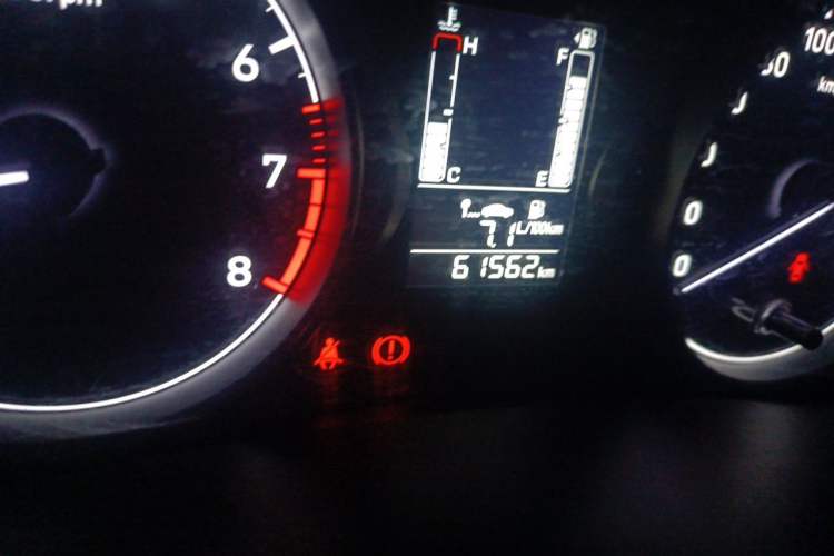 Used Hyundai Verna (older generation) 2017 1.4L Manual Refreshed Version China VI Standard Odometer Close Up