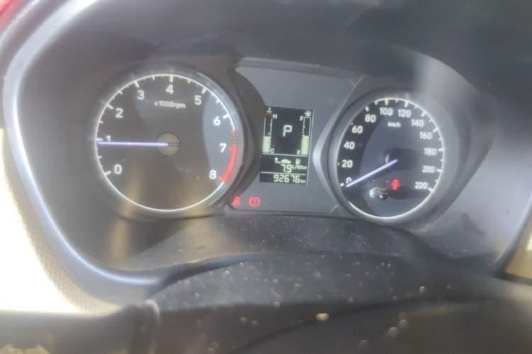 Used Hyundai Verna (older generation) 2017 1.4L Automatic YueXiang Edition China V-standard Odometer Close Up