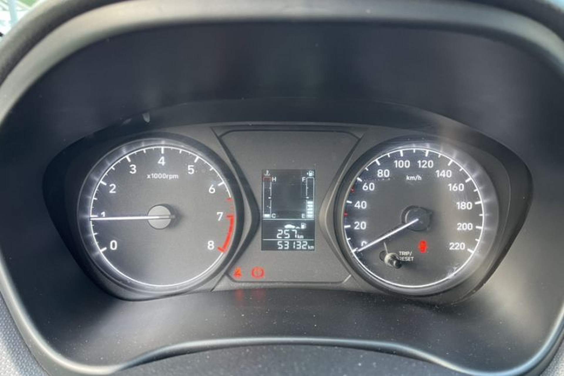 Used Hyundai Verna (older generation) 2017 1.4L Manual Refreshed Version China V Standard Odometer Close Up