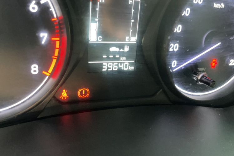 Used Hyundai Verna (older generation) 2017 1.4L Manual Refreshed Version China VI Standard Odometer Close Up