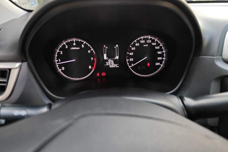 Used Hyundai Verna (older generation) 2017 1.4L Manual Refreshed Version China V Standard Odometer Close Up