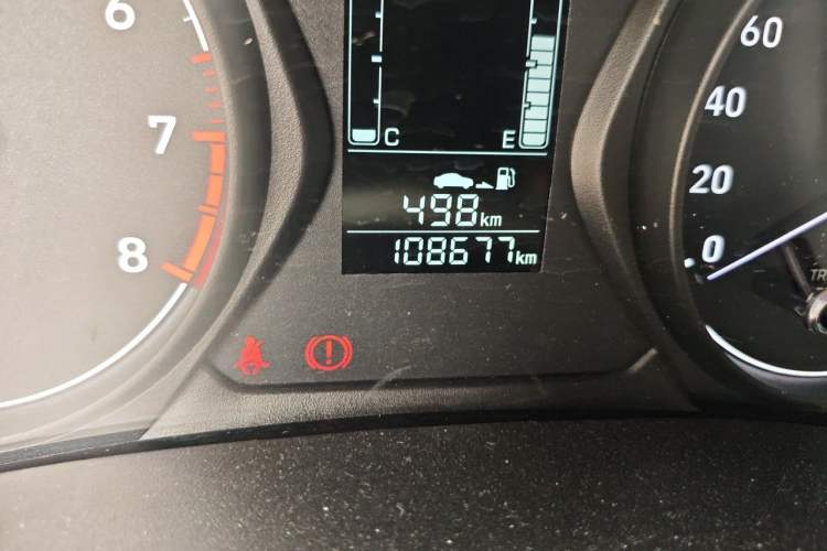 Used Hyundai Verna (older generation) 2017 1.4L Manual Huancai Edition China V Standard Odometer Close Up