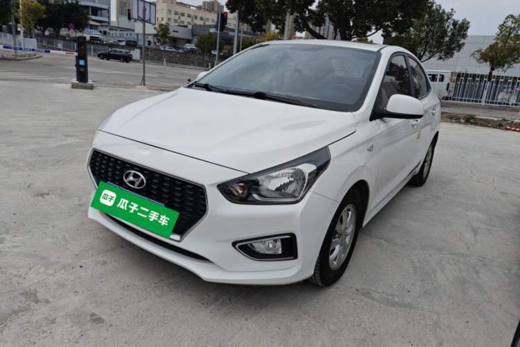 Hyundai Verna (older generation) 2017 1.4L Automatic YueXiang Edition China V-standard usata Guazi used car, China used car export, Used car for sale, Used  cars, Cheapest cars for sale