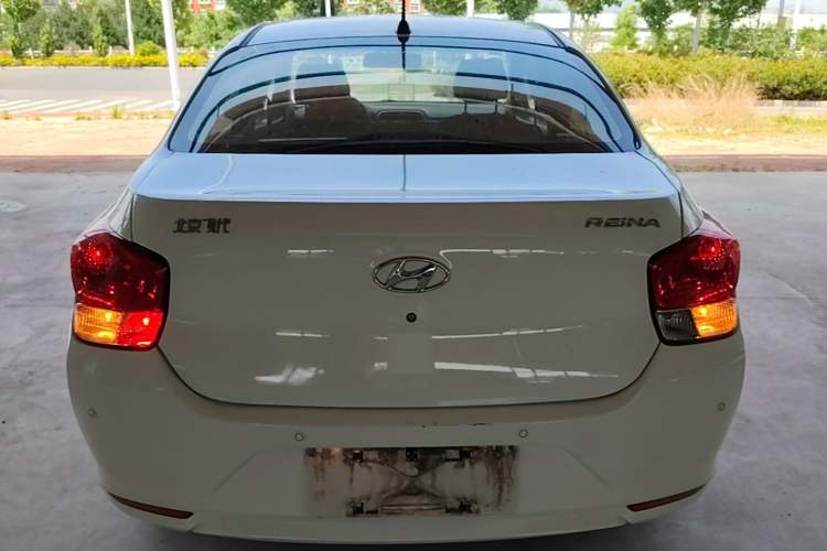 Used Hyundai Verna (older generation) 2017 1.4L Manual Refreshed Version China V Standard Rear