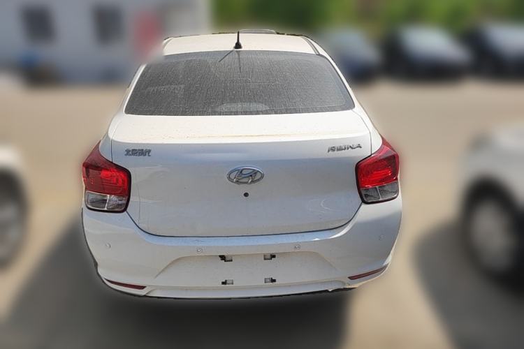 Used Hyundai Verna (older generation) 2017 1.4L Manual Refreshed Version China VI Standard Rear