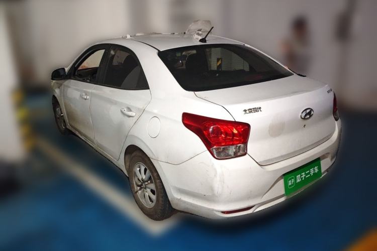 Used Hyundai Verna (older generation) 2017 1.4L Manual Colorful Skyroof Version China V Standard Rear Left 45 Deg