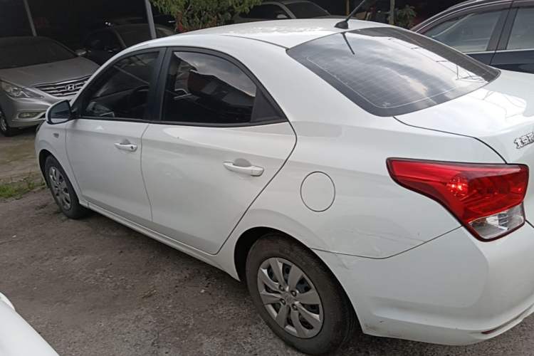 Used Hyundai Verna (older generation) 2017 1.4L Manual Refreshed Version China VI Standard Rear Left 45 Deg
