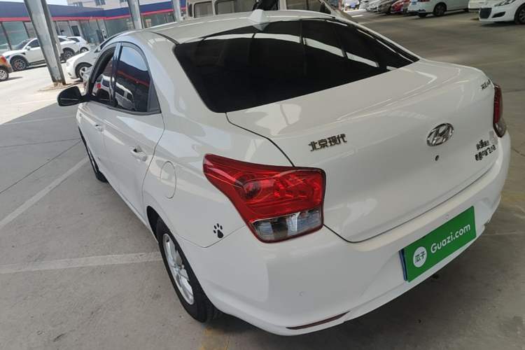 Used Hyundai Verna (older generation) 2017 1.4L Automatic YueXiang Edition China V-standard Rear Left 45 Deg