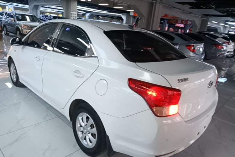 Used Hyundai Verna (older generation) 2017 1.4L Automatic YueXiang Edition China V-standard Rear Left 45 Deg