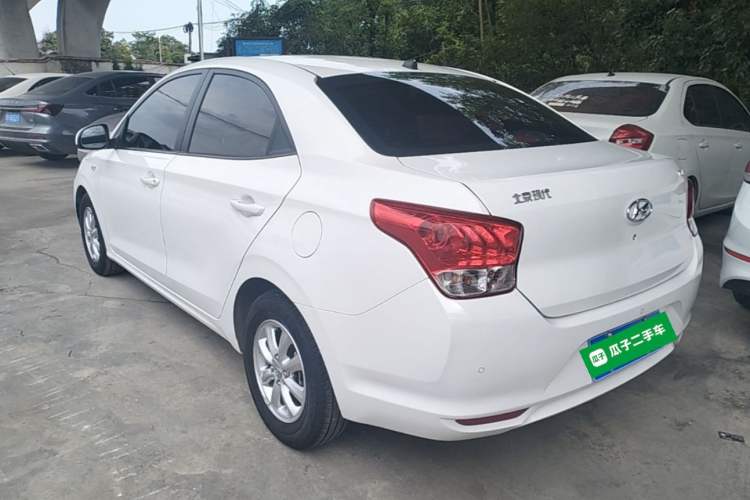 Used Hyundai Verna (older generation) 2017 1.4L Automatic YueXiang Edition China VI Standard Rear Left 45 Deg