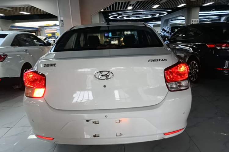Used Hyundai Verna (older generation) 2017 1.4L Automatic YueXiang Edition China V-standard Rear