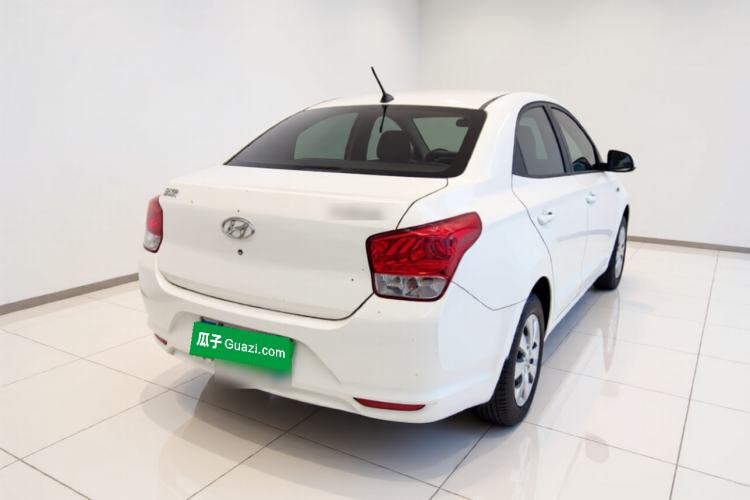 Used Hyundai Verna (older generation) 2017 1.4L Manual Refreshed Version China VI Standard Rear Right 45 Deg