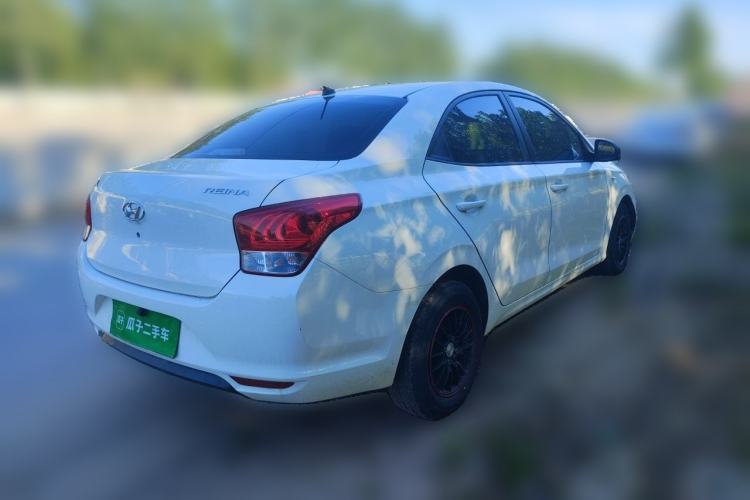 Used Hyundai Verna (older generation) 2017 1.4L Manual Refreshed Version China V Standard Rear Right 45 Deg