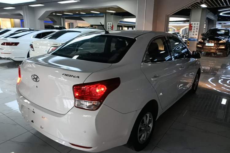 Used Hyundai Verna (older generation) 2017 1.4L Automatic YueXiang Edition China V-standard Rear Right 45 Deg