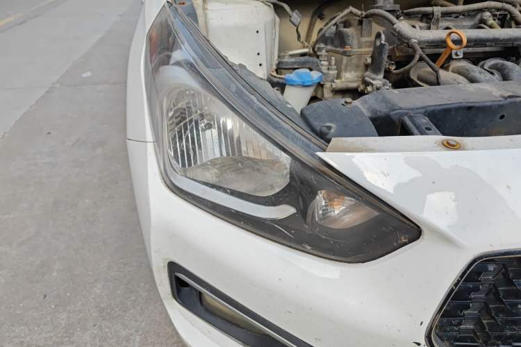 Used Hyundai Verna (older generation) 2017 1.4L Manual Huancailian Connected Version China V Standard Right Front Headlight
