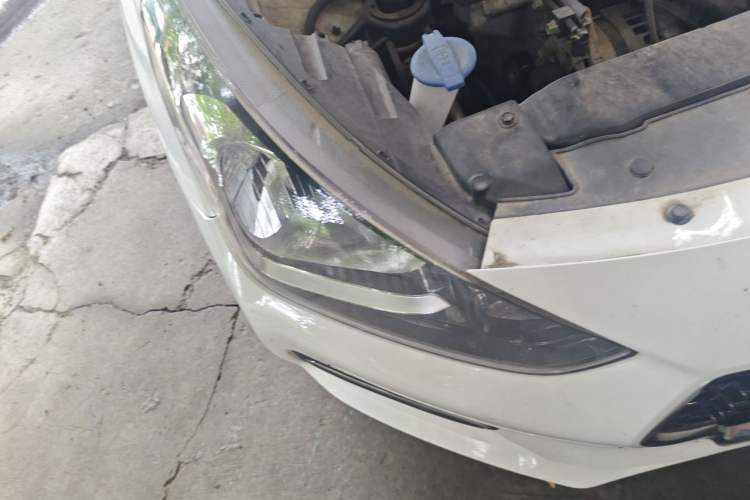Used Hyundai Verna (older generation) 2017 1.4L Manual Huancai Edition China V Standard Right Front Headlight