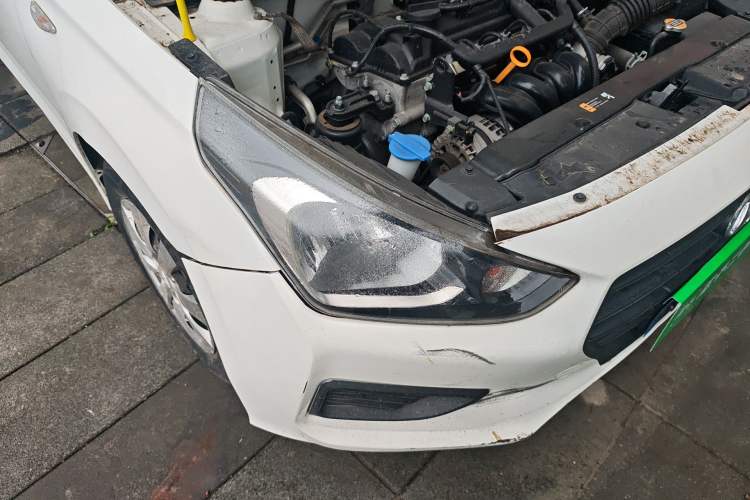 Used Hyundai Verna (older generation) 2017 1.4L Manual Huancailian Connected Version China V Standard Right Front Headlight
