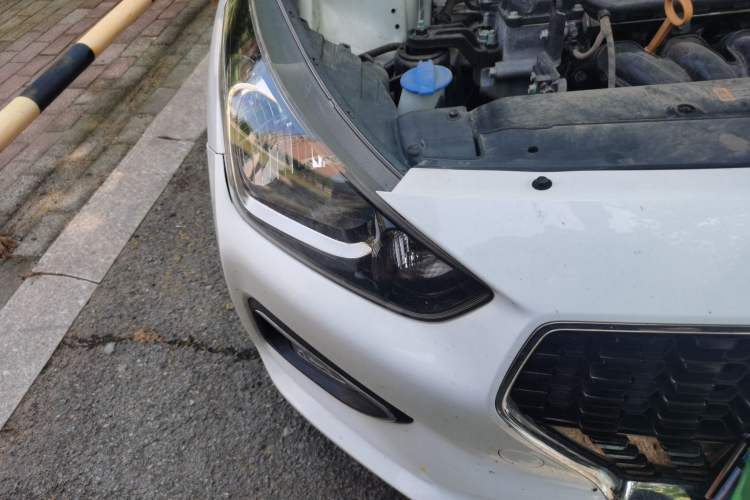 Used Hyundai Verna (older generation) 2017 1.4L Automatic YueXiang Edition China V-standard Right Front Headlight