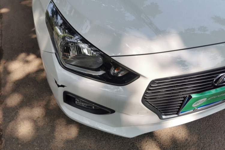 Used Hyundai Verna (older generation) 2017 1.4L Automatic YueXiang Connected Version China V Standard Right Front Headlight