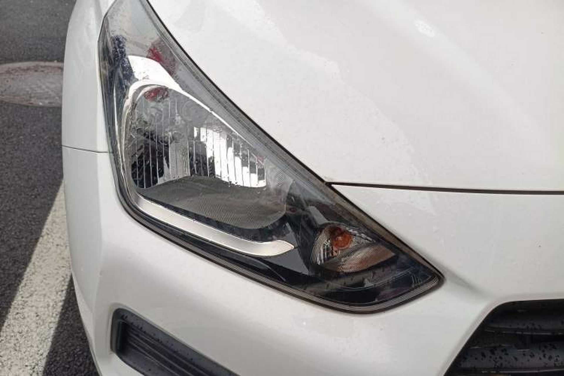 Used Hyundai Verna (older generation) 2017 1.4L Manual Refreshed Version China VI Standard Right Front Headlight