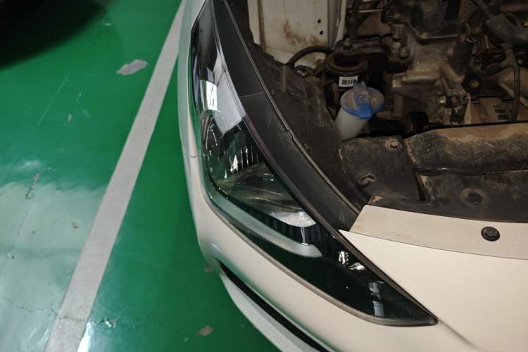 Used Hyundai Verna (older generation) 2017 1.4L Manual Refreshed Version China VI Standard Right Front Headlight