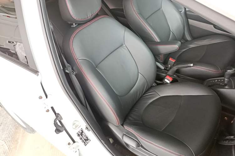 Used Hyundai Verna (older generation) 2017 1.4L Automatic YueXiang Edition China V-standard Right Front Seat
