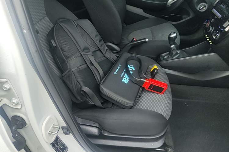 Used Hyundai Verna (older generation) 2017 1.4L Manual Colorful Skyroof Version China V Standard Right Front Seat
