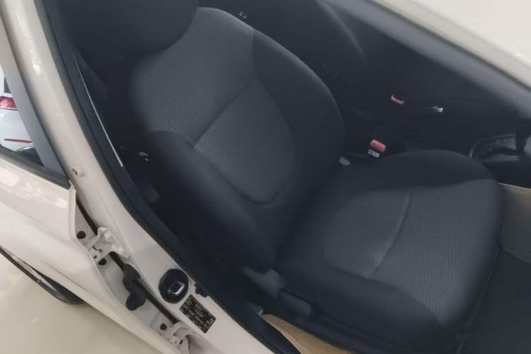 Used Hyundai Verna (older generation) 2017 1.4L Automatic YueXiang Edition China VI Standard Right Front Seat