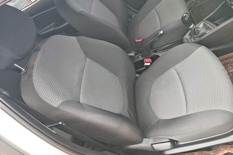 Used Hyundai Verna (older generation) 2017 1.4L Manual Refreshed Version China VI Standard Right Front Seat
