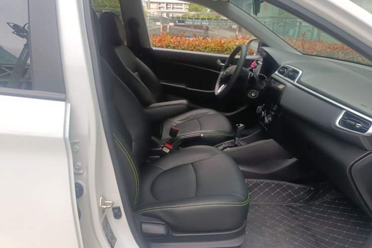 Used Hyundai Verna (older generation) 2017 1.4L Automatic YueXiang Edition China V-standard Right Front Seat