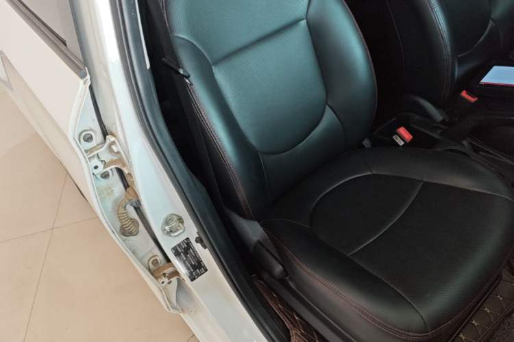 Used Hyundai Verna (older generation) 2017 1.4L Manual Refreshed Version China V Standard Right Front Seat