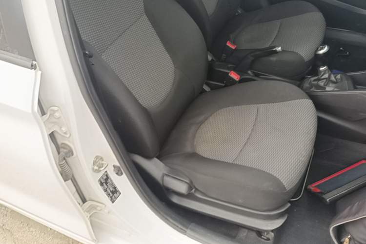 Used Hyundai Verna (older generation) 2017 1.4L Manual Huancai Edition China V Standard Right Front Seat