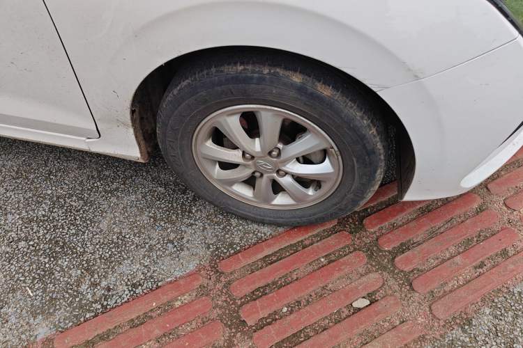 Used Hyundai Verna (older generation) 2017 1.4L Manual Huancai Edition China V Standard Right Front Wheel Hub