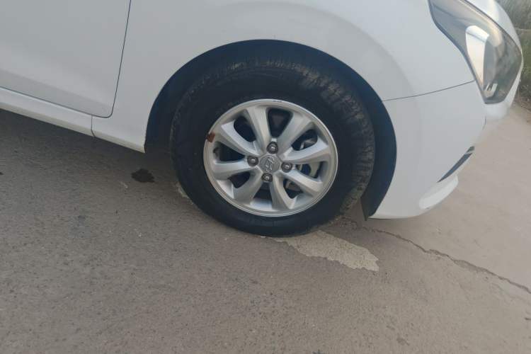 Used Hyundai Verna (older generation) 2017 1.4L Manual Huancai Edition China V Standard Right Front Wheel Hub