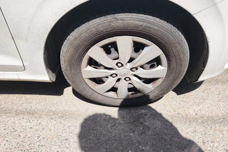 Used Hyundai Verna (older generation) 2017 1.4L Manual Refreshed Version China V Standard Right Front Wheel Hub