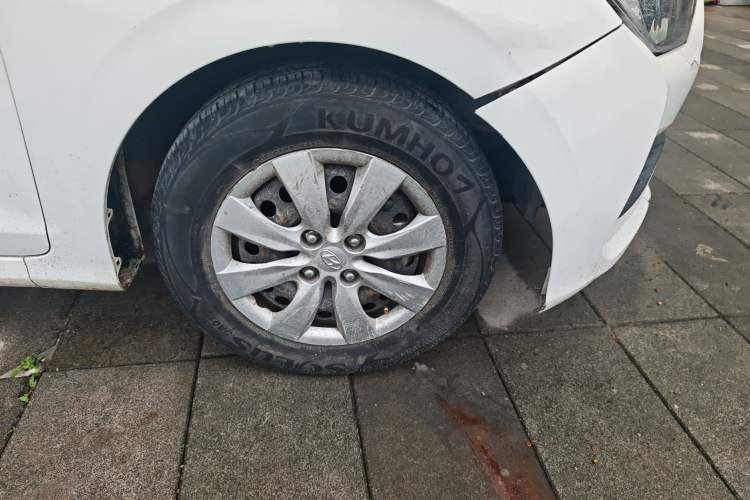 Used Hyundai Verna (older generation) 2017 1.4L Manual Huancailian Connected Version China V Standard Right Front Wheel Hub