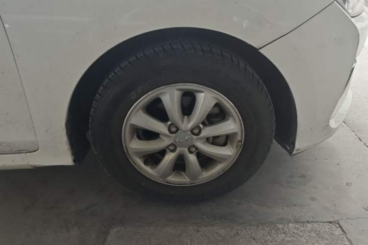 Used Hyundai Verna (older generation) 2017 1.4L Automatic YueXiang Edition China V-standard Right Front Wheel Hub