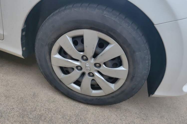 Used Hyundai Verna (older generation) 2017 1.4L Manual Refreshed Version China V Standard Right Front Wheel Hub