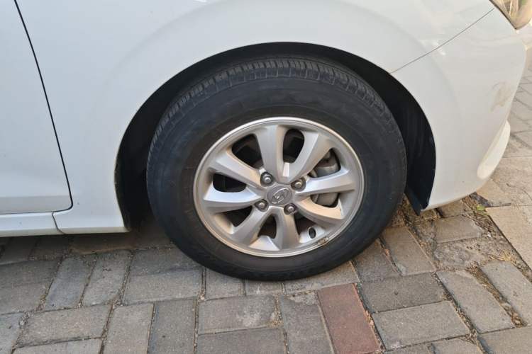 Used Hyundai Verna (older generation) 2017 1.4L Automatic YueXiang Edition China V-standard Right Front Wheel Hub