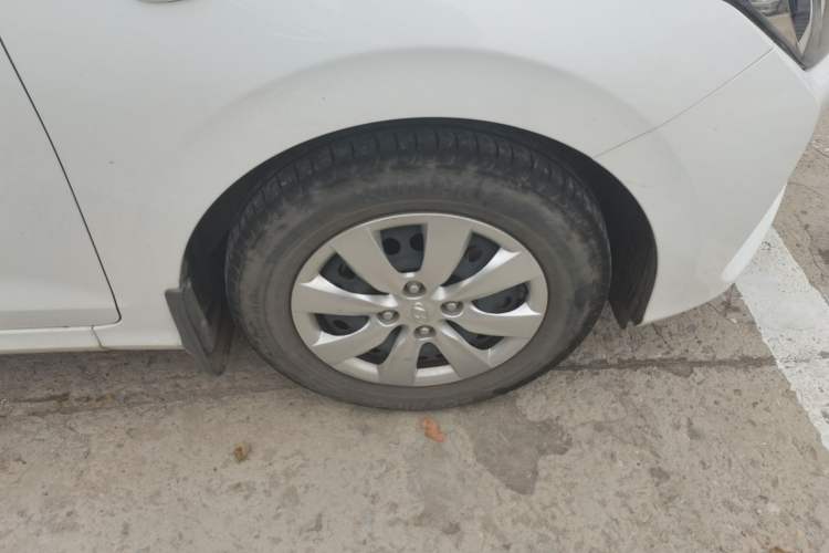 Used Hyundai Verna (older generation) 2017 1.4L Manual Refreshed Version China V Standard Right Front Wheel Hub